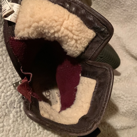UGG Waterproof Fleece-lined side zip boots size 7.5 - Picture 7 of 9